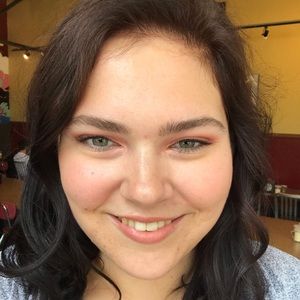 Meet your Posher, Casey